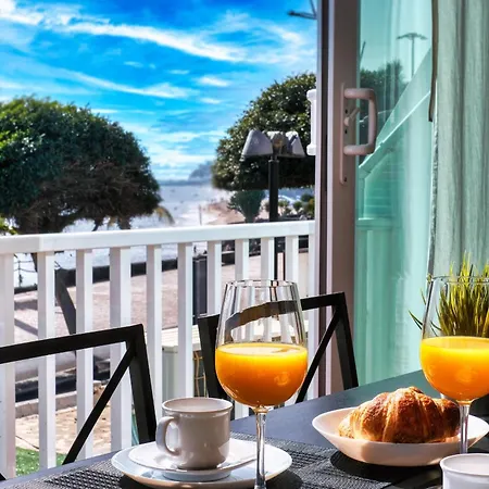 Casa Rame Beachfront, Amazing Seaview, Air-con