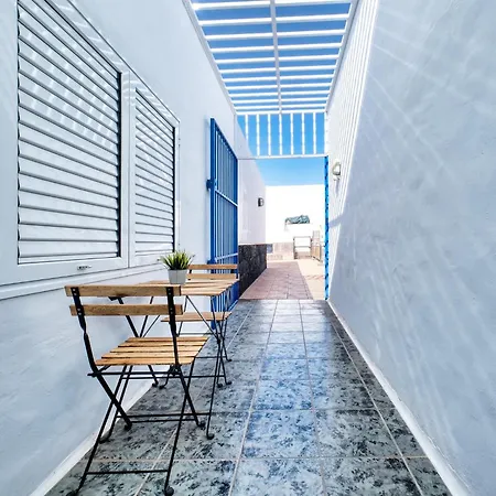 Casa Rame - Beachfront, Amazing Seaview And Air-con By Lanzarote 펜션 *