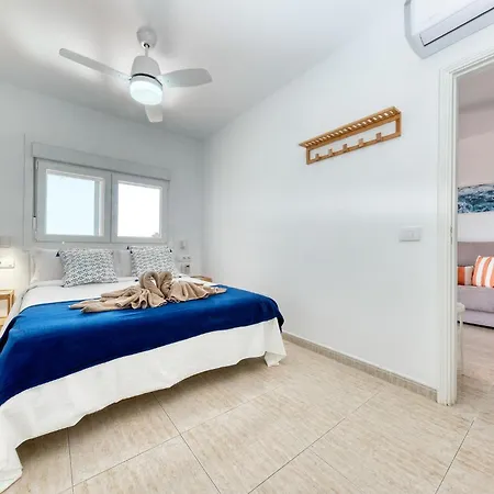 Casa Rame Beachfront, Amazing Seaview, Air-con